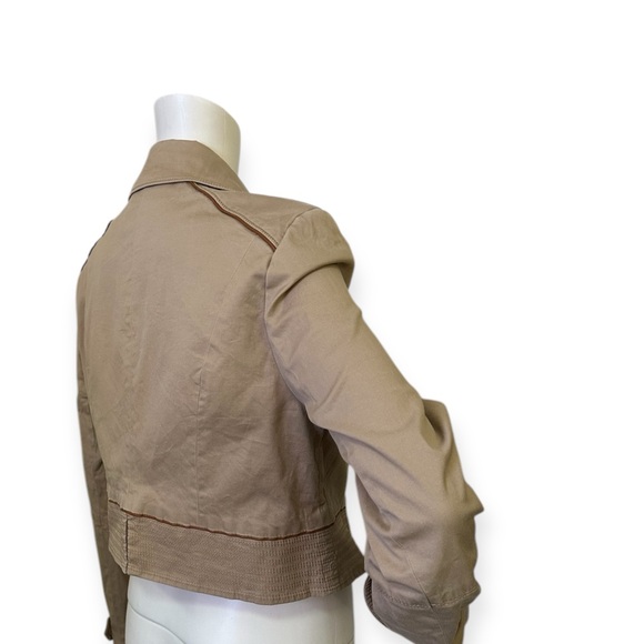 White House Cropped Jacket - Picture 4 of 6